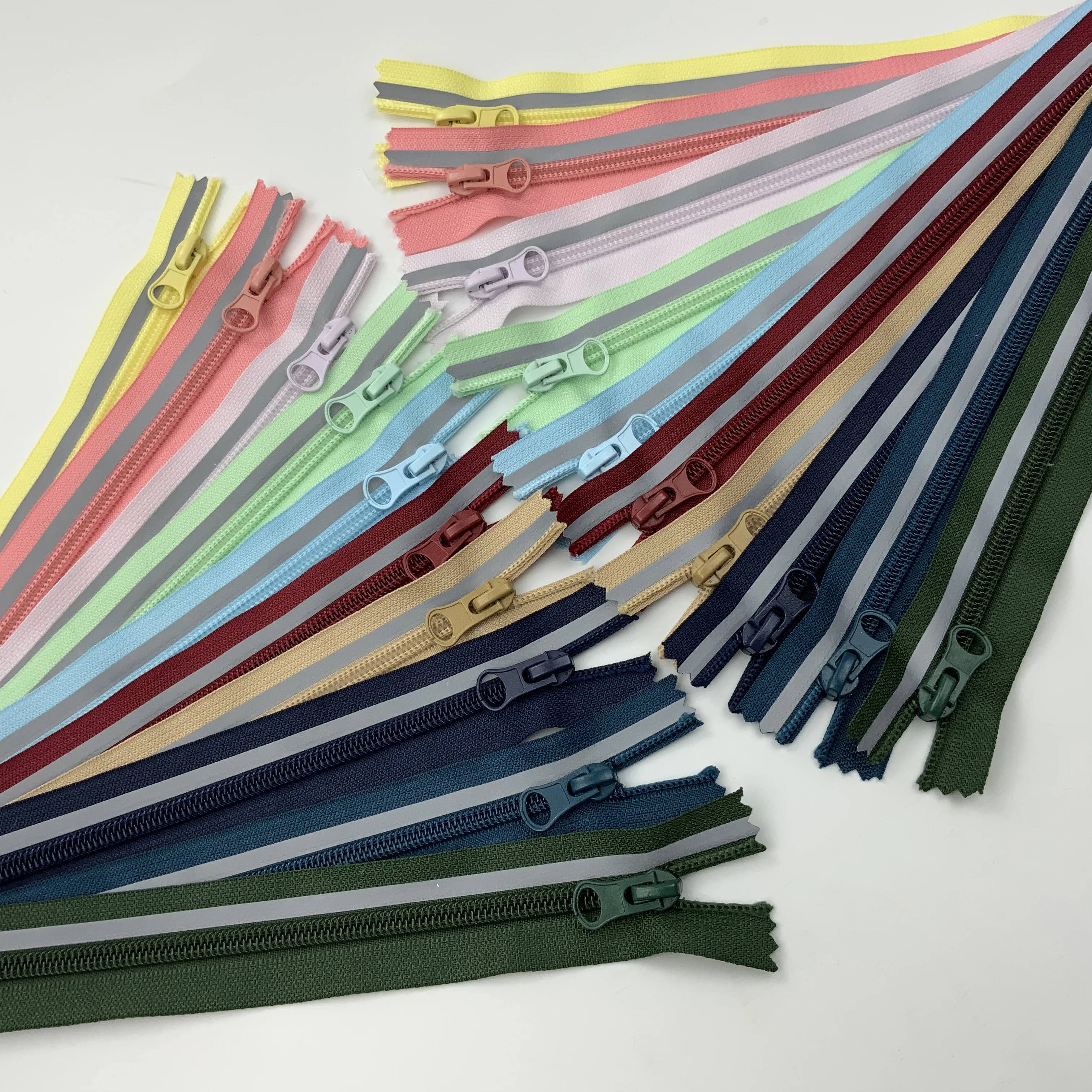 High Quality 5 # Reflective Stripe Colored Nylon Closure Heel Salad Head Clothing Bag Zipper