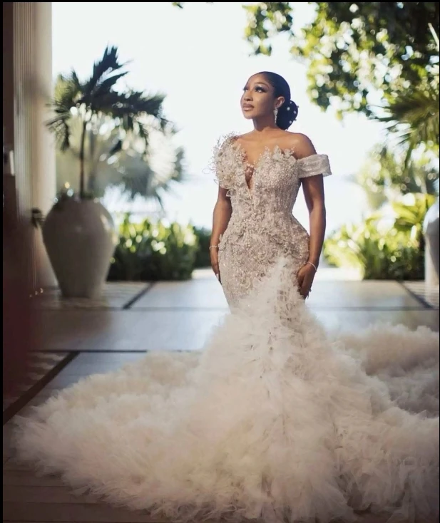 2024 customize off shoulder Mermaid Wedding Dress shinning Beading ruffled bridal gown short sleeve lace wedding gown