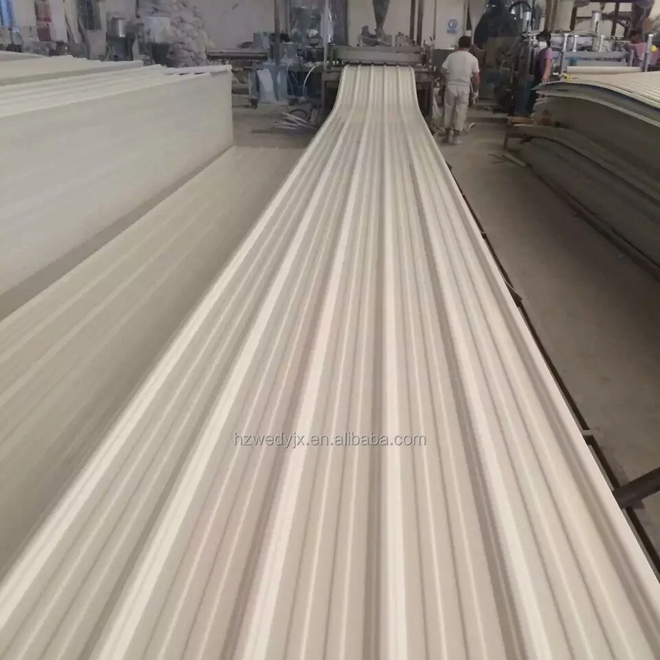 Машина для экструзии листов гофрированной крыши из