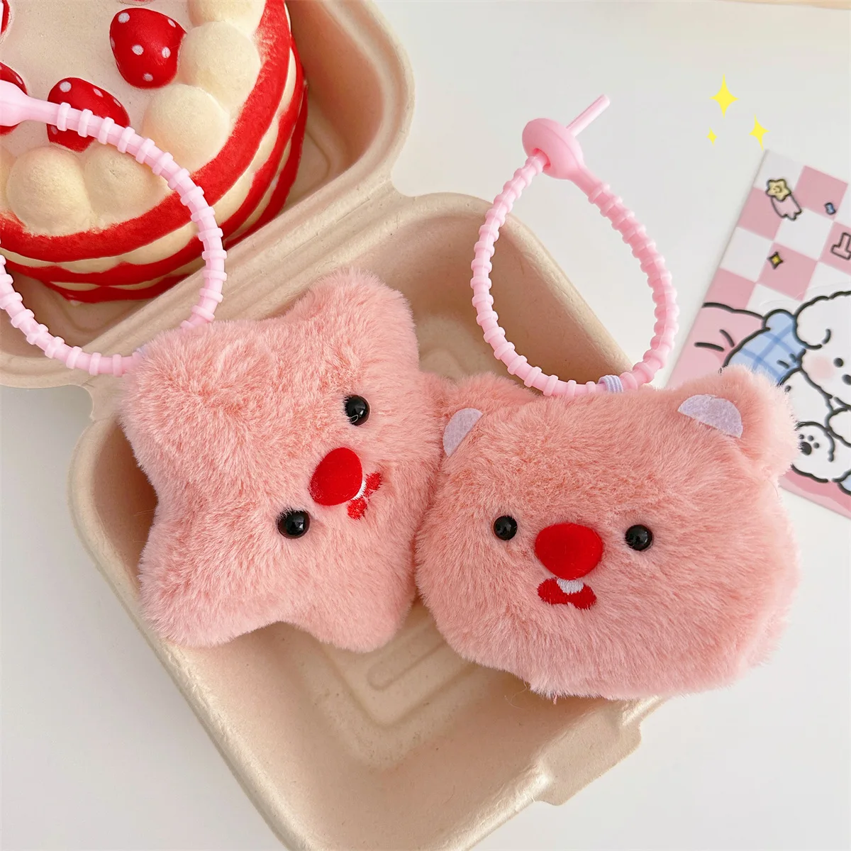Cute cartoon stars, small beaver plush pendants, keychains, squeaky bags, pendants, small beaver head doll machines wholesale