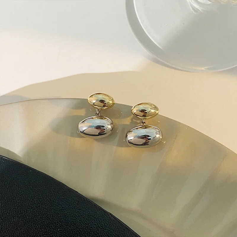 New Design Copper Earrings Fashion Women Bead Pendant Earrings Silver Pin Jewelry Wholesale