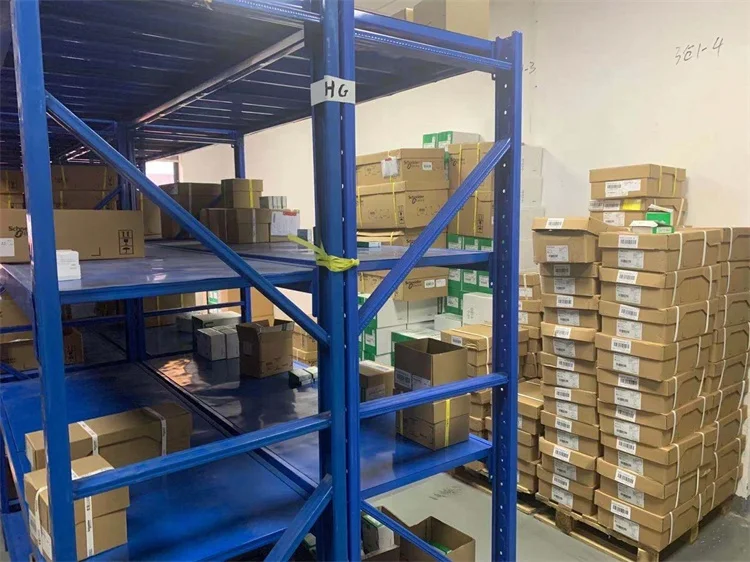 New Original Chuck M200 TMCR2AM3 Expansion board module  2 analog inputs/1 analog output module  for Schneider