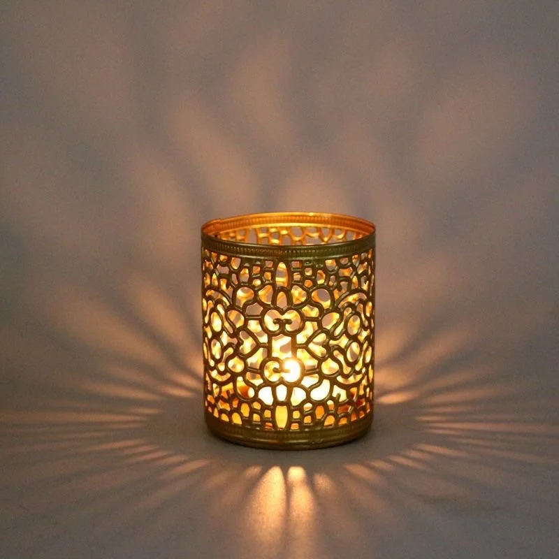 Gold geometric hollow iron candle holder creative aromatherapy candle cup home decoration pieces