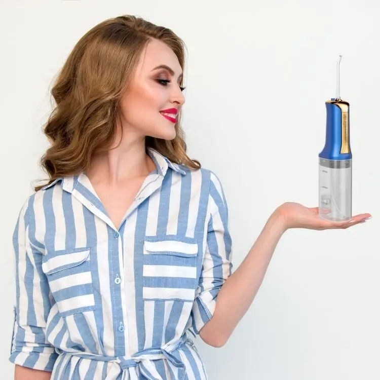 Odm New Design Portable Rechargeable Oral Irrigator Syringe 2022 Manual Electric Oral Irrigator