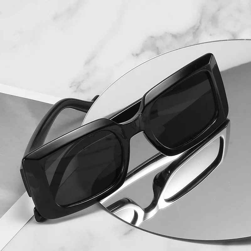 Luoyan Small Rectangle Eyeglass  Designer Elegant Square Sunglasses Ladies Fashion Women Sunglasses Shades