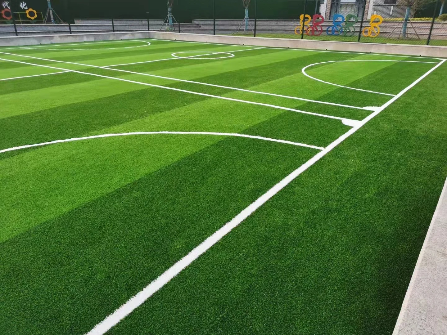 Китайский производитель устойчивая к УФ-излучению искусственная трава Dtex 120000 40 мм