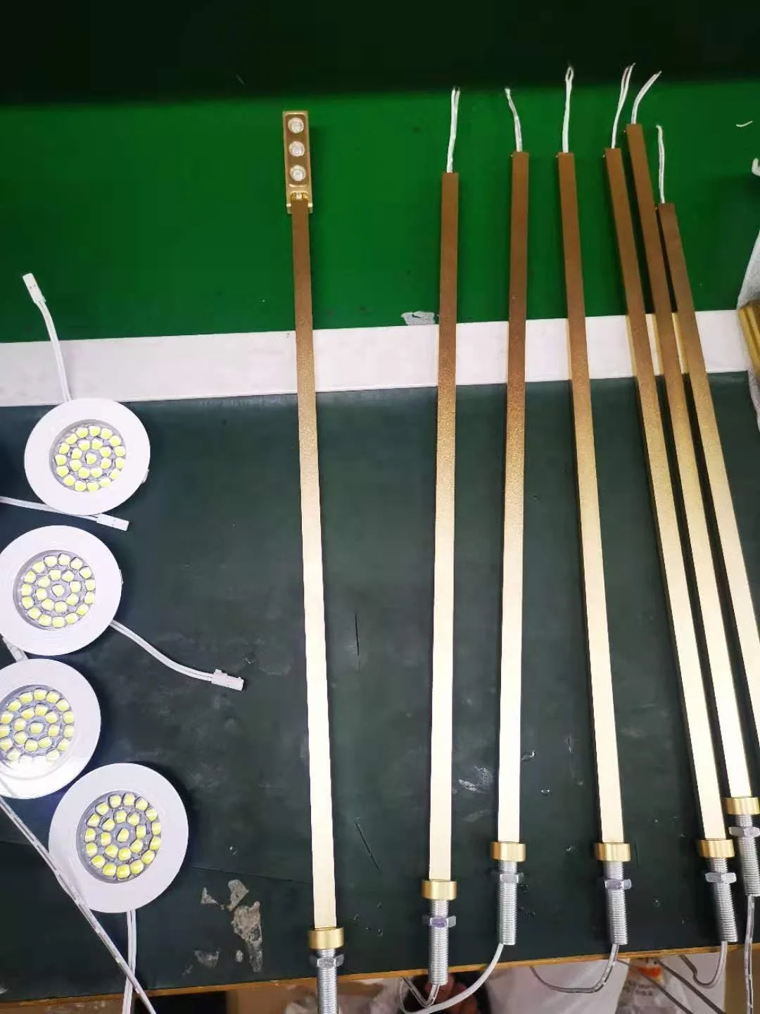 
High end 3 W Led Jewelry Showcase Lights Jewelry Display Showcase Led Pole Standing Spotlight 