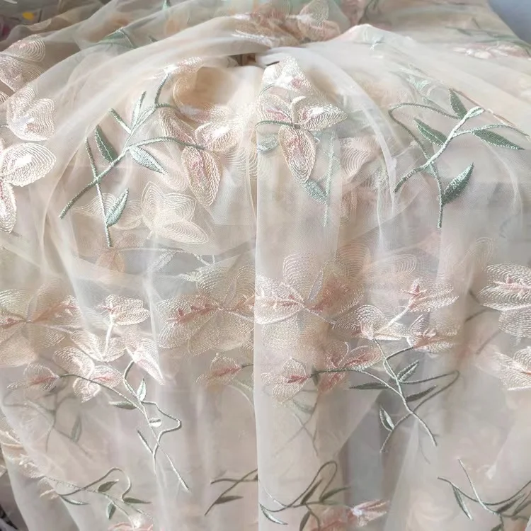 2024 wholesales lightweight 3D flower pink embroidery lace fabric net tulle for bridal dress flower bridal wedding lace