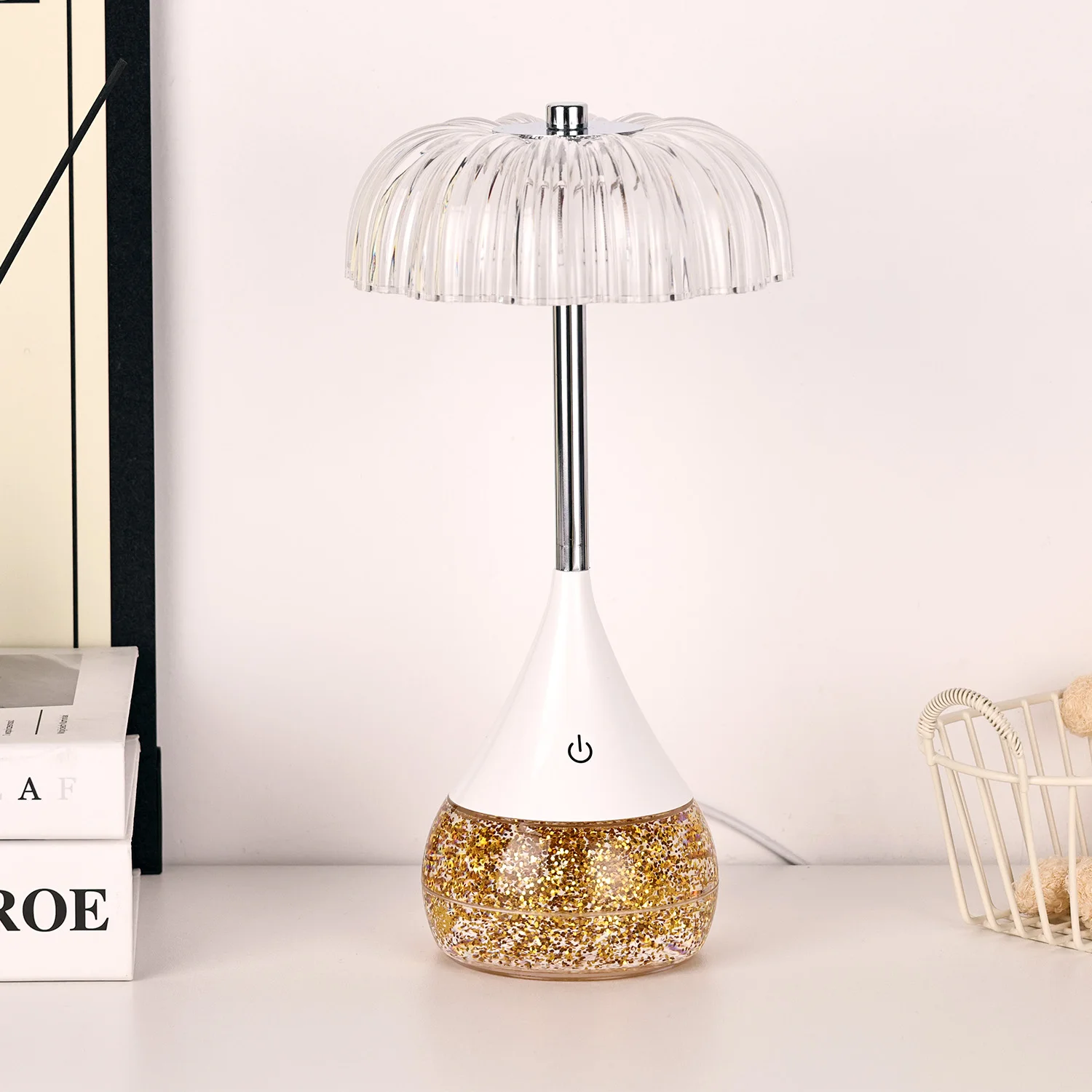 Simplicity Style Night Light RGB Glitter Bottle Eye Protect Transparent rubik Cube Led Desk Lamp with Crystal Shade