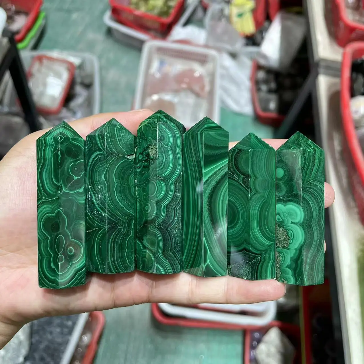 Wholesale Natural engraveable products Crystal Tower Point High Quality Malachite rock Stone green wand stone for fengshui