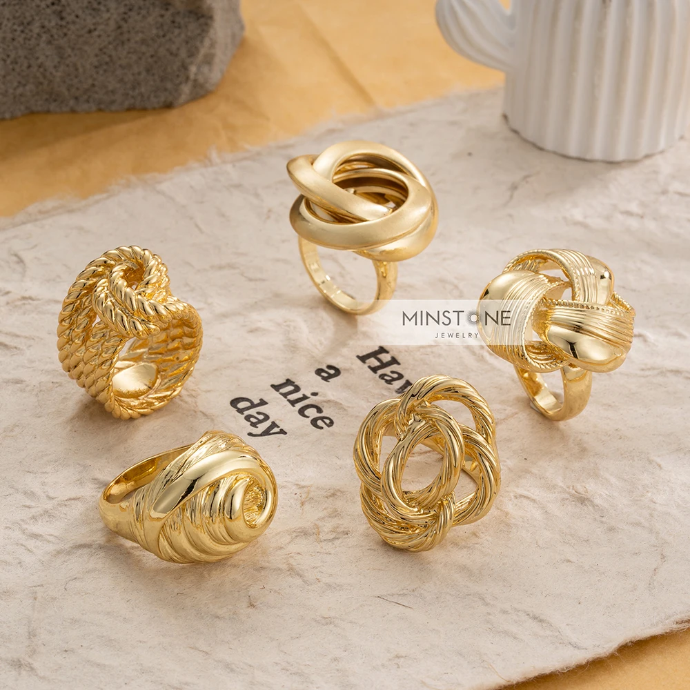 Wholesale Gifts Sets 18k Gold Korean Engagement Jewelry Rings Fashion Rings Jewelry For Women