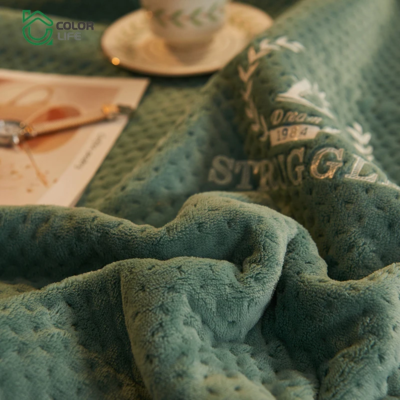 Wholesale Simple Casual Waffle Fleece Blanket Office Nap Home Multi-purpose Thick Blanket