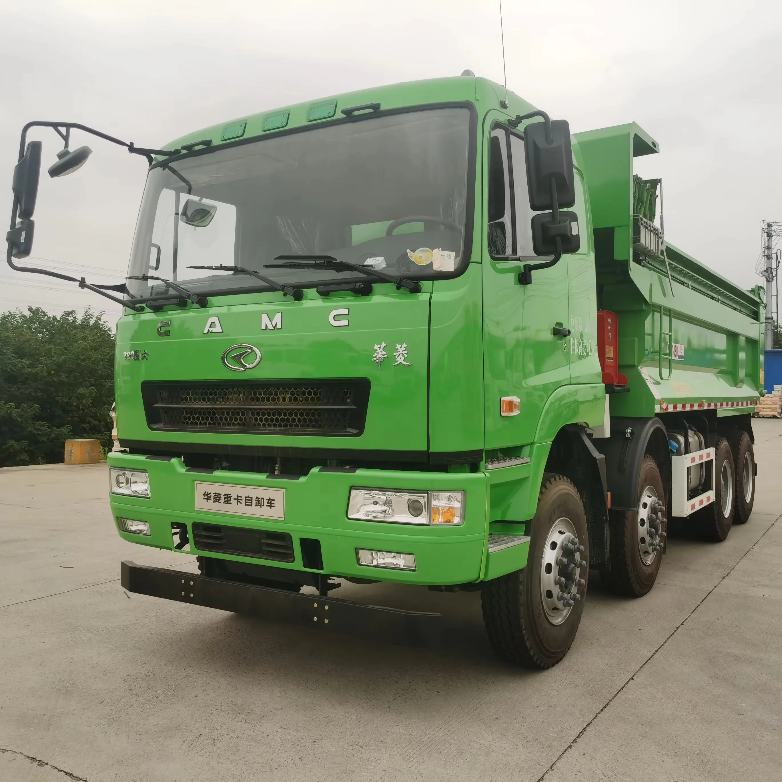 CAMC High Quality 8X4 Classic New Design Heavy Dump Truck Hot Selling Howo Truck 400hp Manual Automatic Steel Diesel Fuel Euro 5