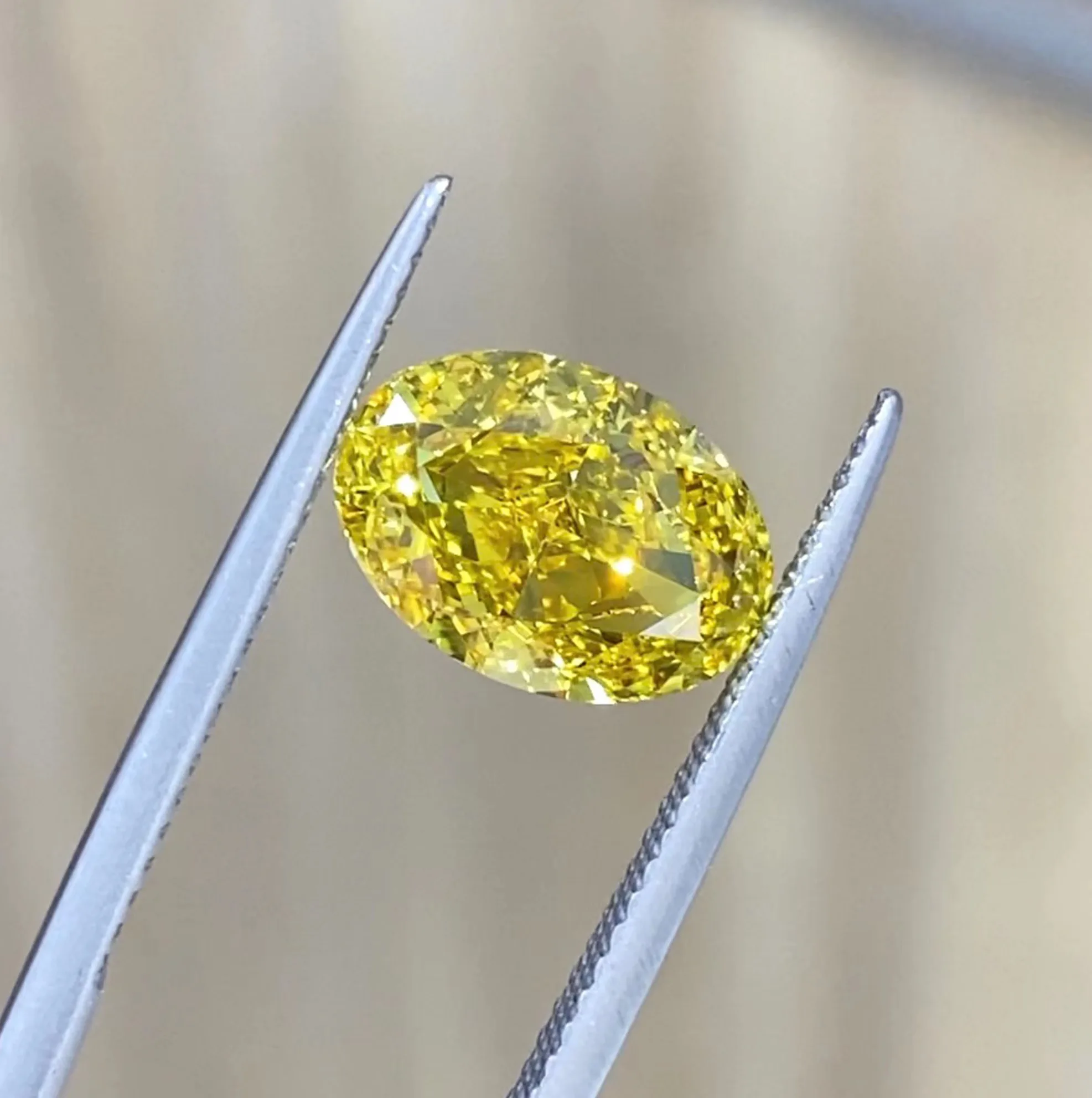 HPHT Oval Modified Brilliant 3.03ct 3.04ct Matched Jewelry IGI Certificated Fancy Vivid Yellow Lab Grown Diamonds