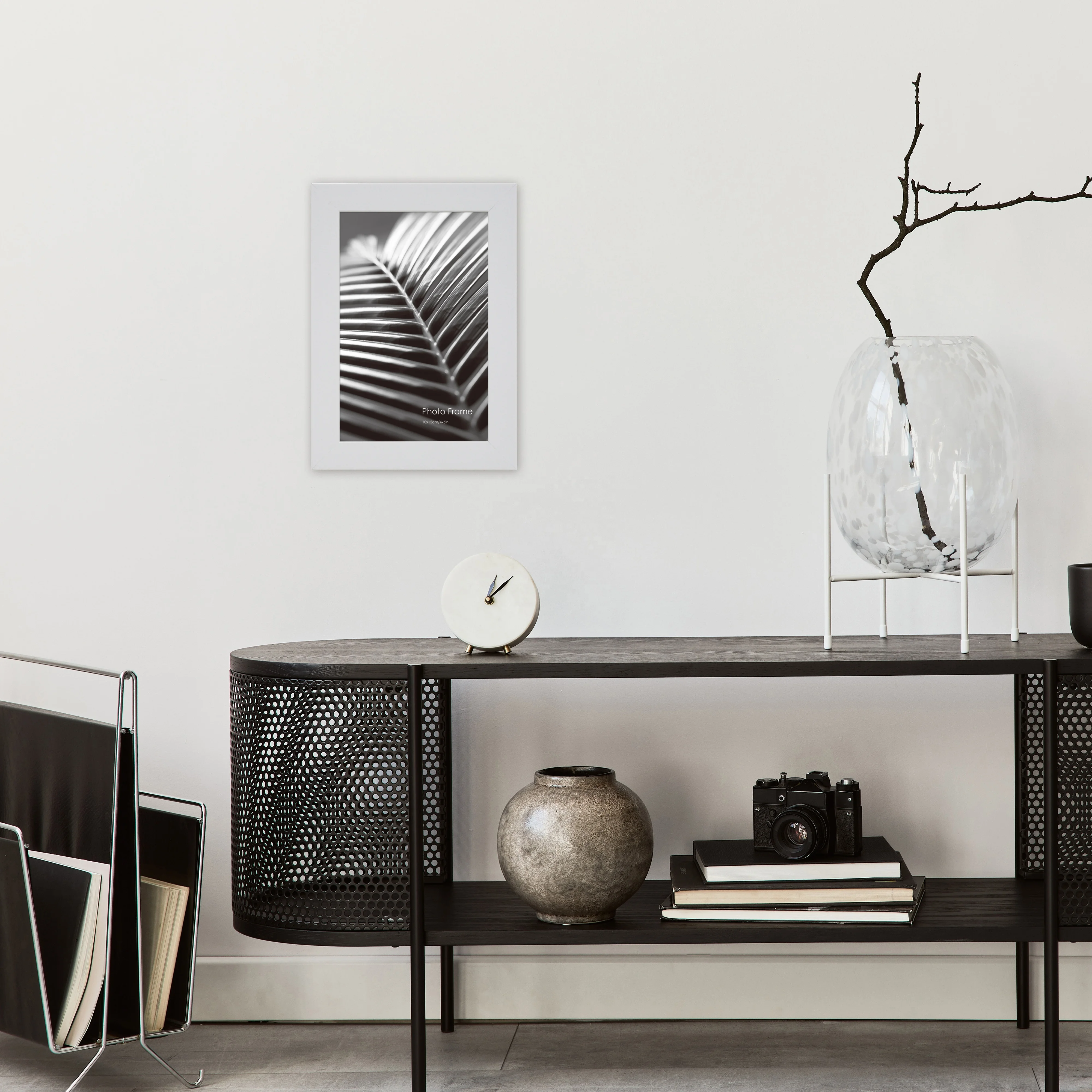 Hot Sale Wholesale Photo Frame Wholesale Cheap A4 /a3/a1 White picture Photo Frame Wall Hanging Poster Frames