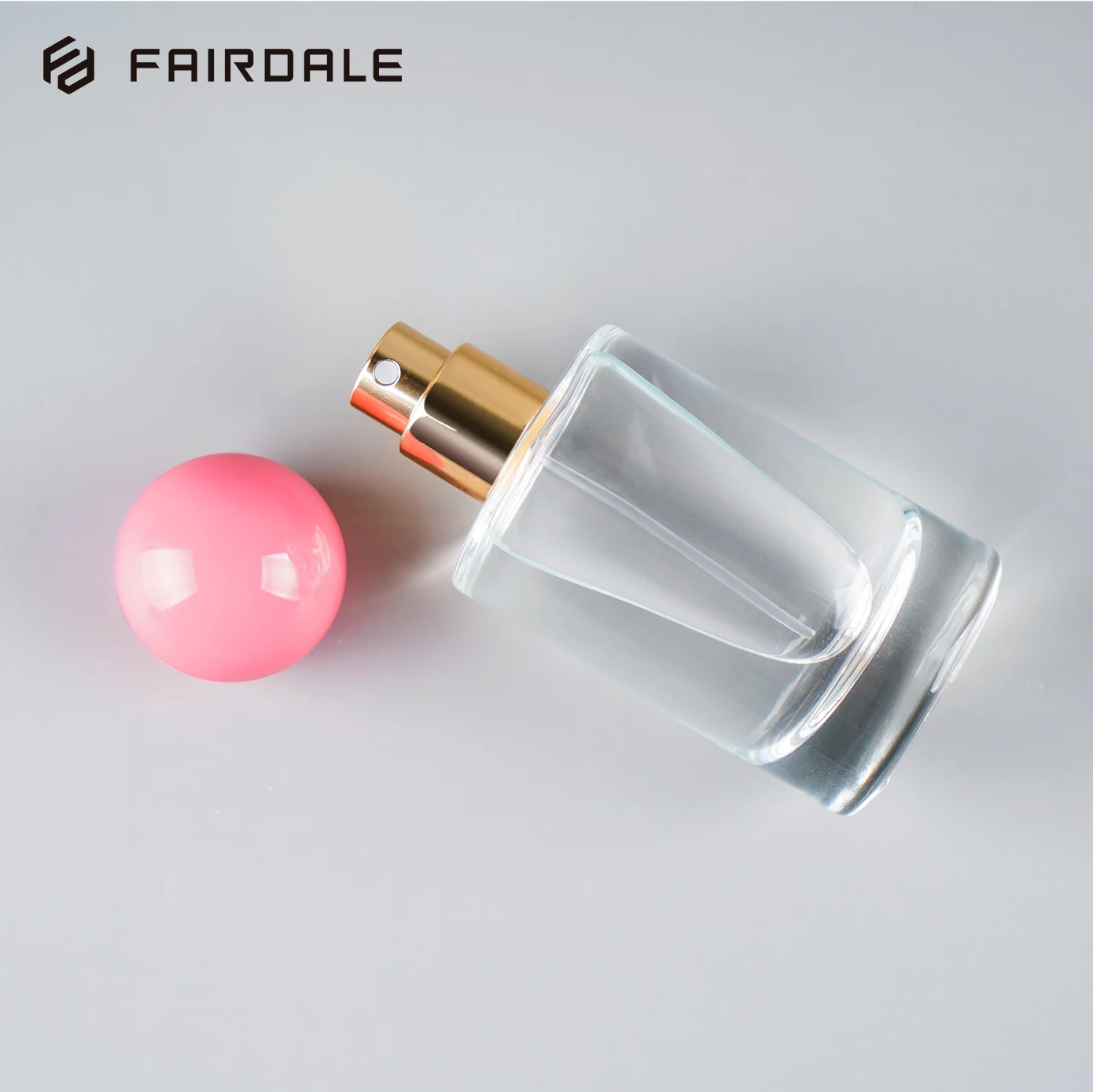 Customize Wholesale Price Plastic Cap 30ml Empty Clear Glass Perfume Bottle