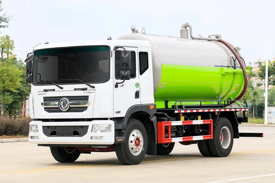 China 4*2 Sewage Suction Trucks 12 cubic meters Cummins 195HP Sewage Sludge Suction And Transportation Truck