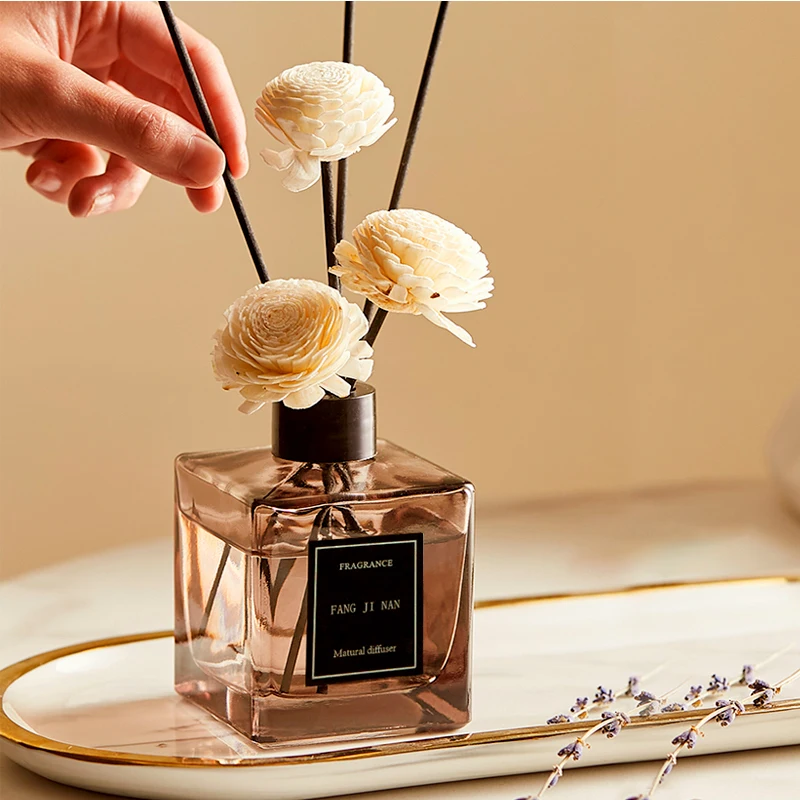 Home Fragrance Private Label Luxury Glass Bottle Essential Oil Aroma Reed Diffuser With Rattan Sticks