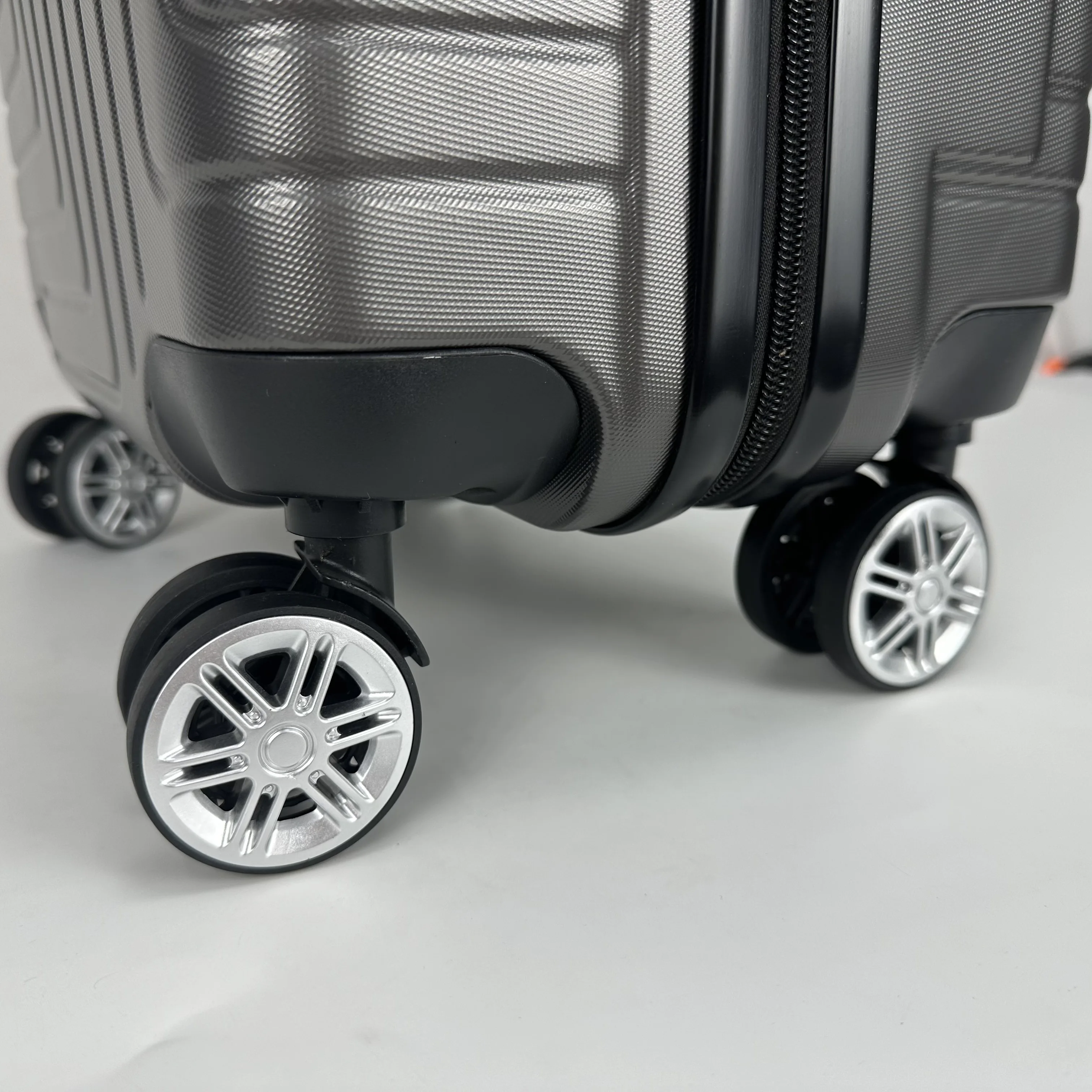 Expandable Luggage Sets with Double Spinner Wheels 3 Piece Hard Shell Suitcase Set for Short Trips and Long Travel Black Color