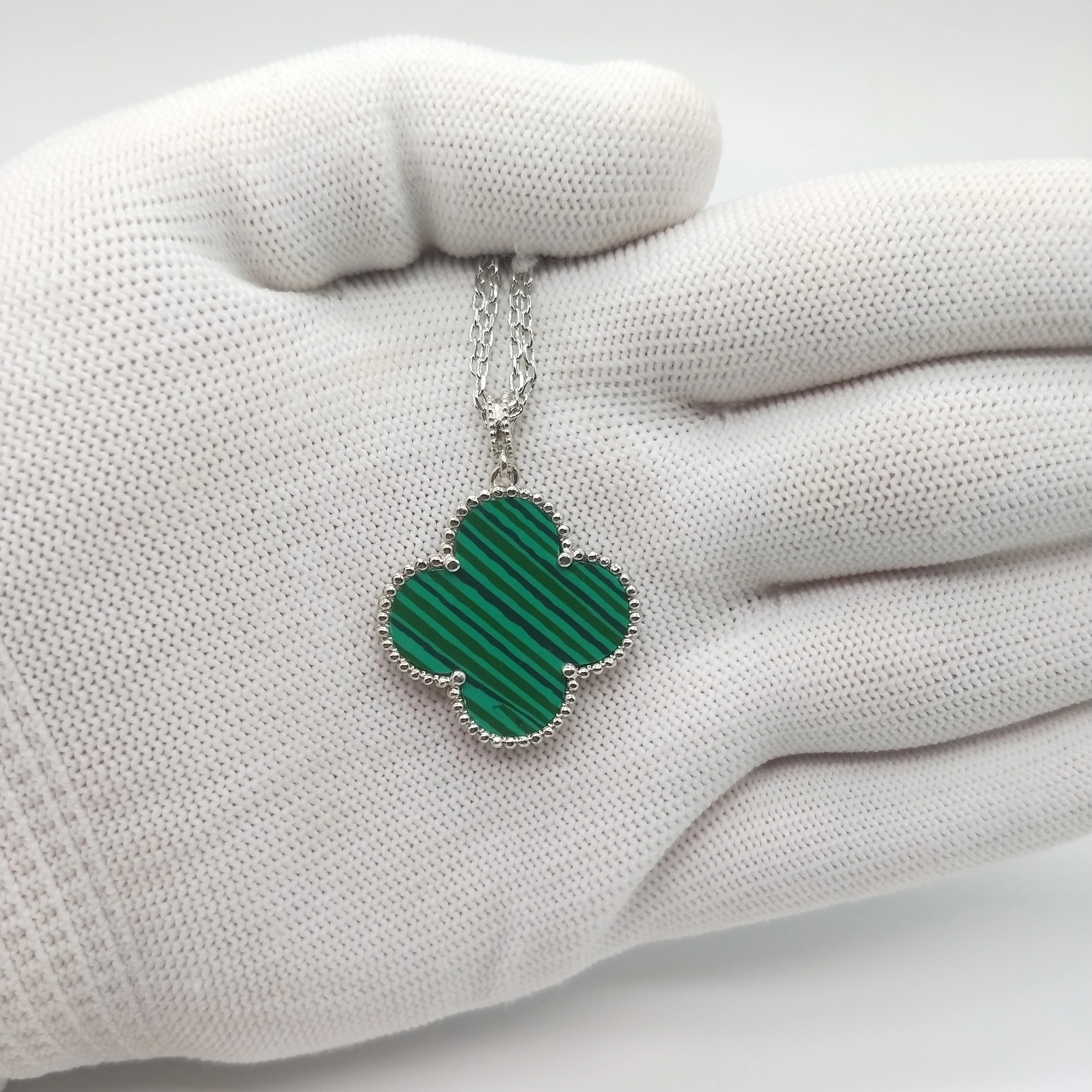 New product launched flower necklaceswhite matching styles high-end jewelry factory wholesale