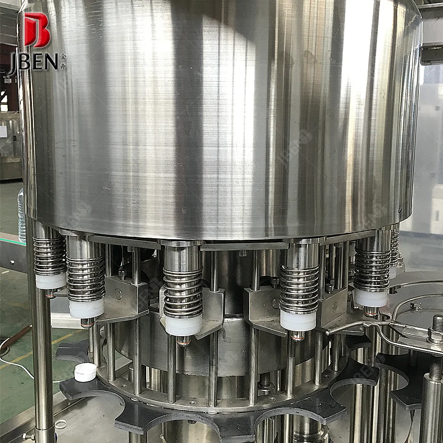 300ml small bottle filling machine / 2000bph automatic water bottling plant / carbonated drink filling machine China supplier