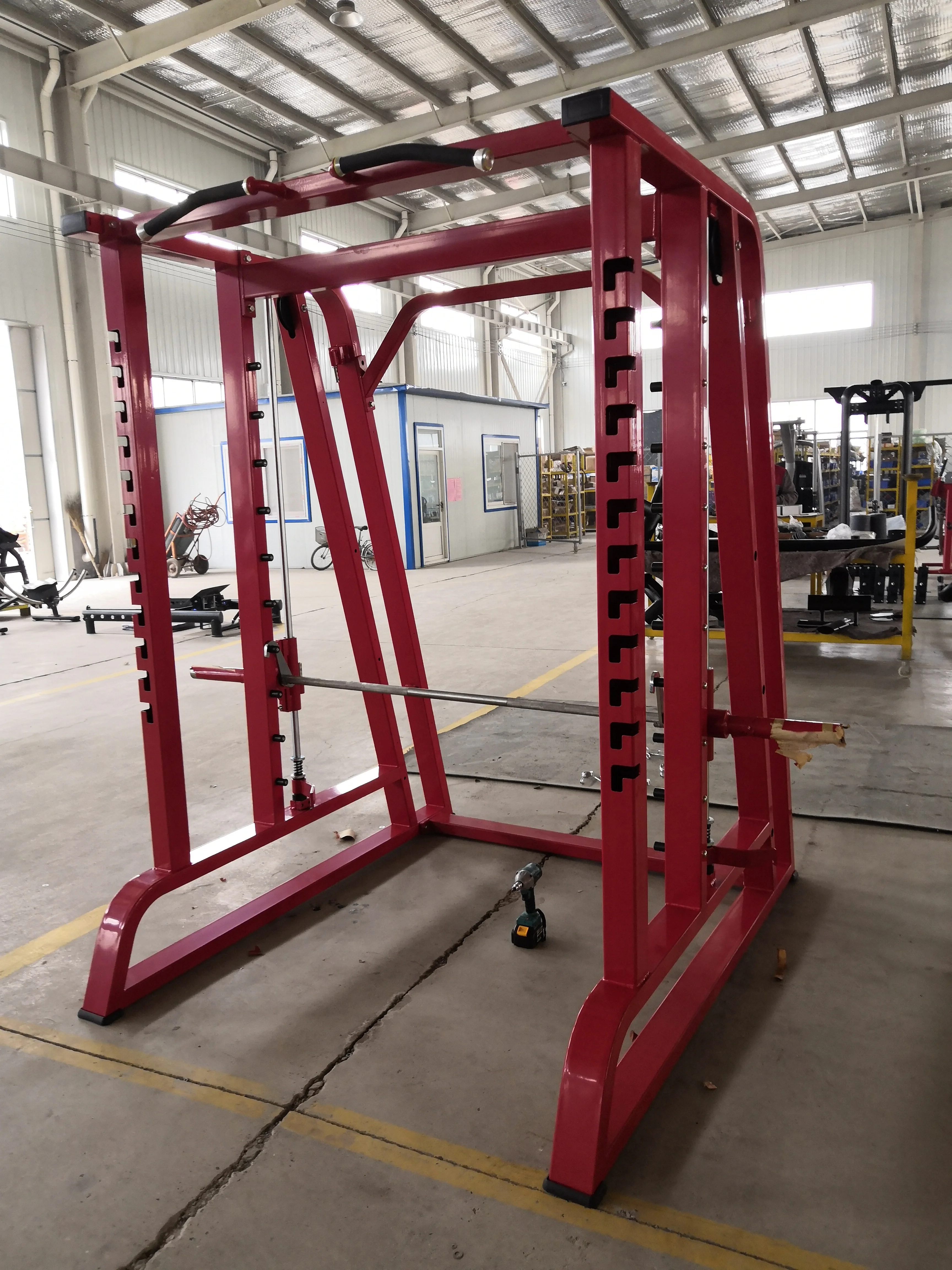 High quality commercial gym equipment Smith Machine SN24 for training