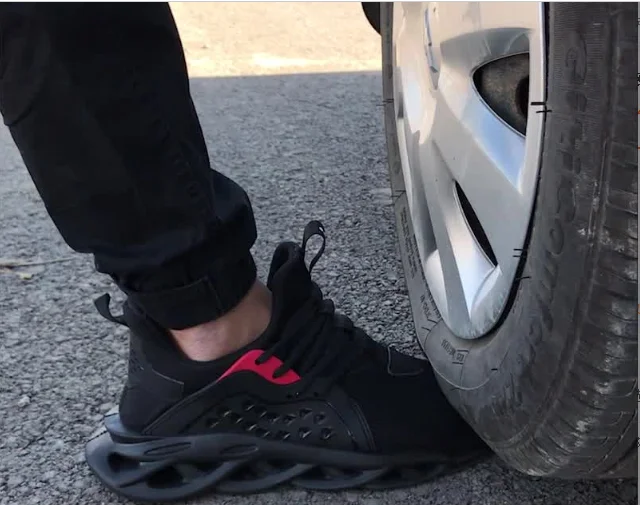 soft and comfortable light weight anti smashing and stabbing stand and steel head safty shoes anti piercing and spark proof