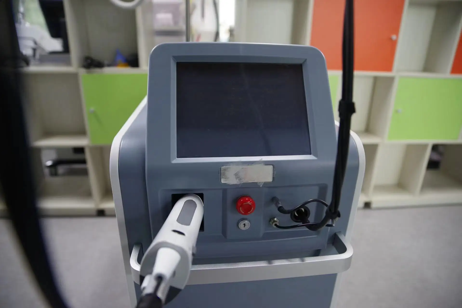 2024 latest 1000W 1200W 1600W Triple wave 808nm laser diode hair removal/755 8081064 diode laser machine price