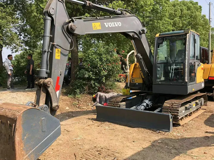 Korea brand second-hand excavator   ec80d good condition 8ton mini used   ec80d digger for cheap price sale in shanghai