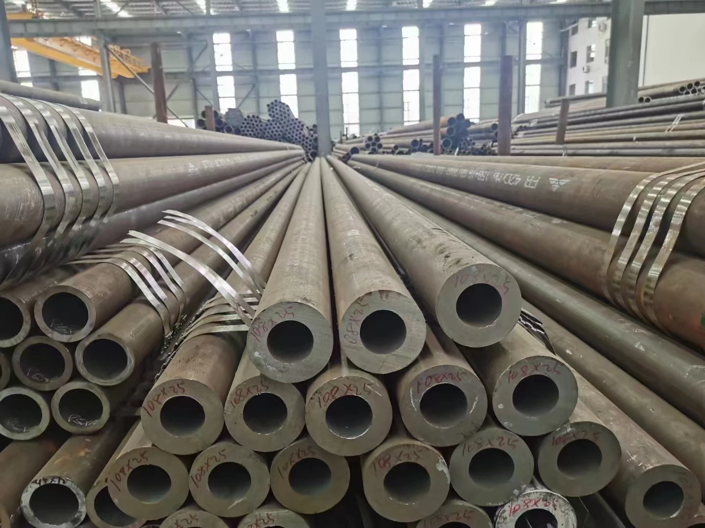 API 5L X42 Seamless Carbon Steel Line Pipe A106/A53/A213/312 SCH 40 Tube Boiler Drill Oil Pipe JIS Certified Meets ASTM ASI