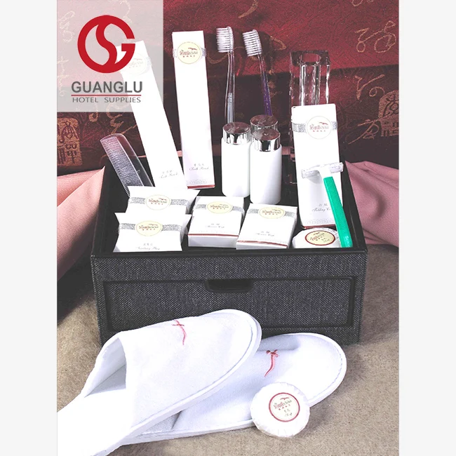 
New Design Wholesale Hotel Amenities Personalized Hotel Toiletries Kit 