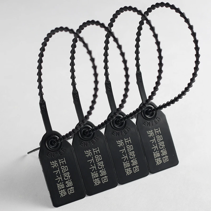 Cheap Custom Logo Clothing Hang Tag Rope, Hangtag Cord With Gold Foil Stamping or Embossed For Garment