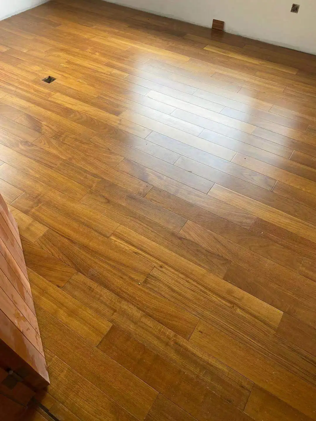 Pure solid teak wood flooring 100% solid wood flooring  High-quality solid wood