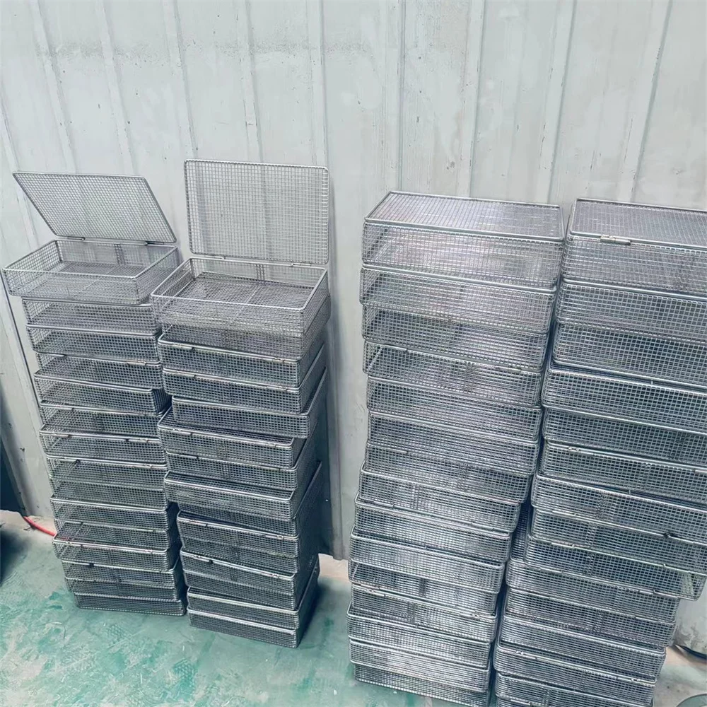 Stainless Steel 304/316 L Metal Wire Mesh Square Water Drop Drain Basket Kitchen Use Vegetables Fruit Washing Storage