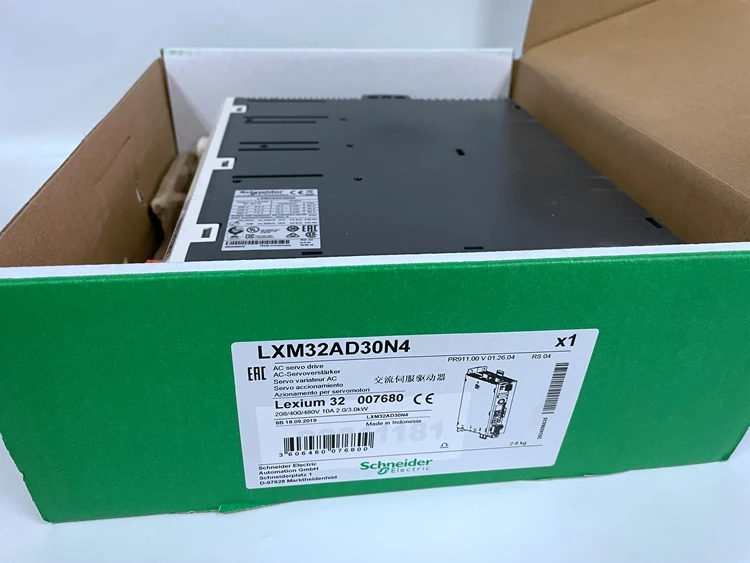  Трехфазный сервопривод LXM32AD30N4 Lexium 32 напряжение питания 208/480 В 3