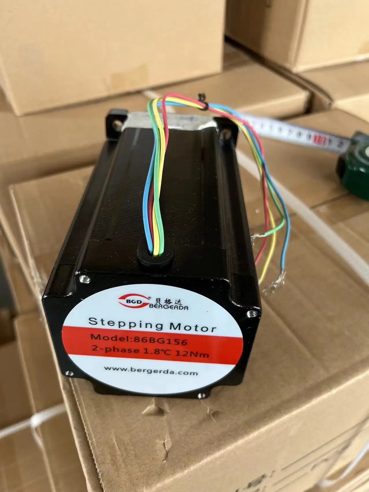 DC stepper motor with 1.8 degree and 2.2Nm hold torque, closed and open loop support