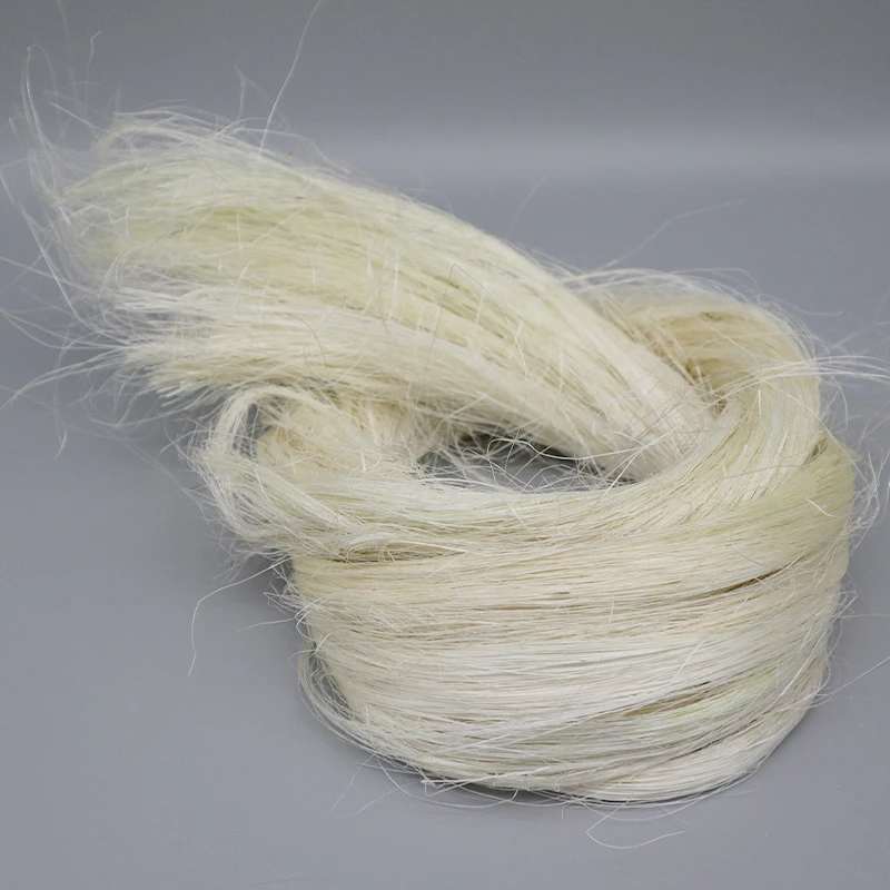 Сырье волокно UG SSUG сизальное волокно мы можем поставить из Китая, Бразилии, Танзании, Кении, Мадагаскара и Мозамбика