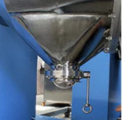 ZONELINK Good Emulsifier Admixture Livestock Feed Meet Mixing Machine For Farms