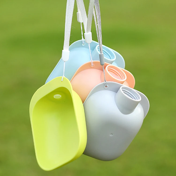 China Manufacturer Eco-friendly Pet Water Bottle Dispenser for Dogs Cats Lightweight Convenient BPA Free Dog Travel Water Bowl