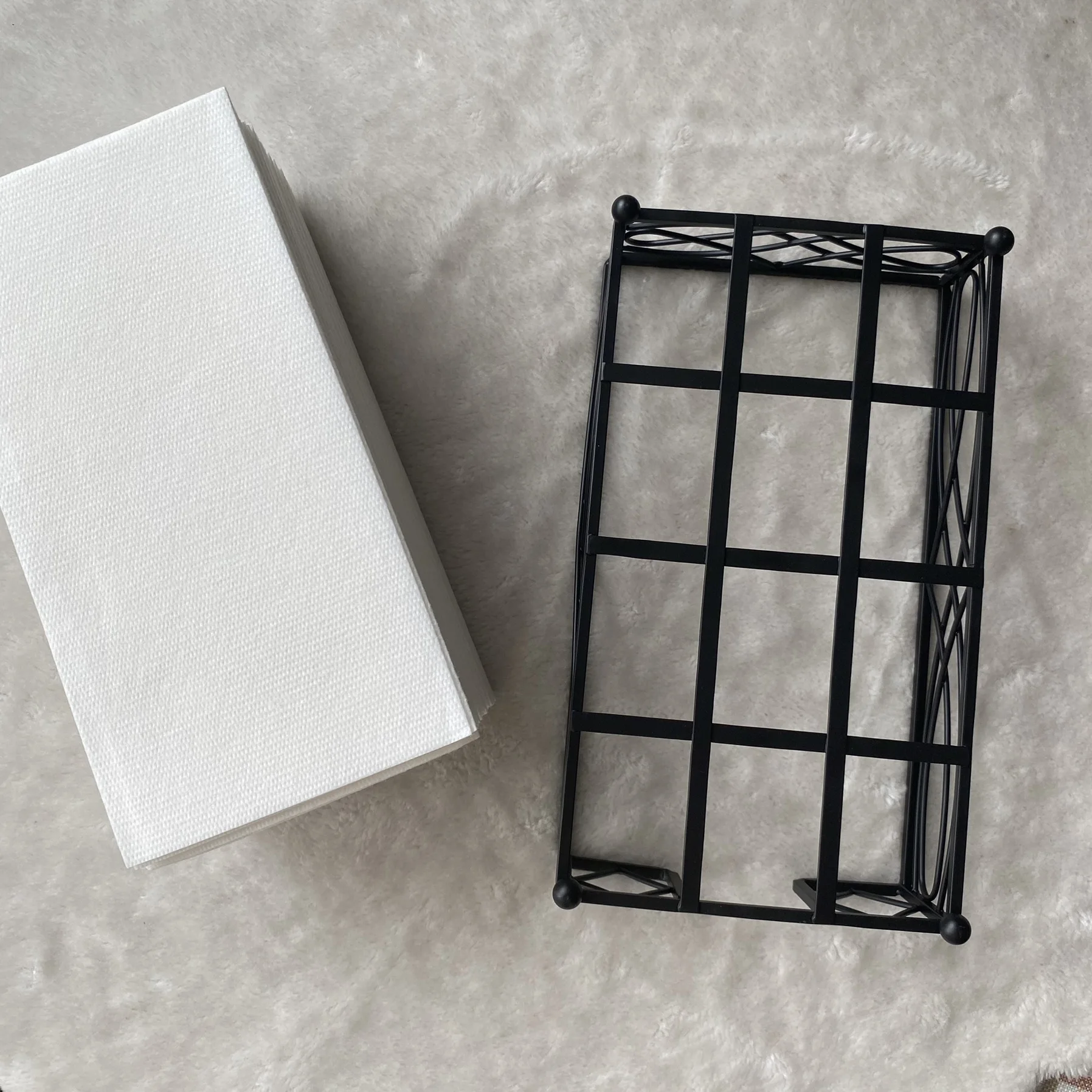 black lurxy  Design Guest Towel Napkin Holder Caddy, Freestanding Metal Paper Holder for Kitchen Countertop