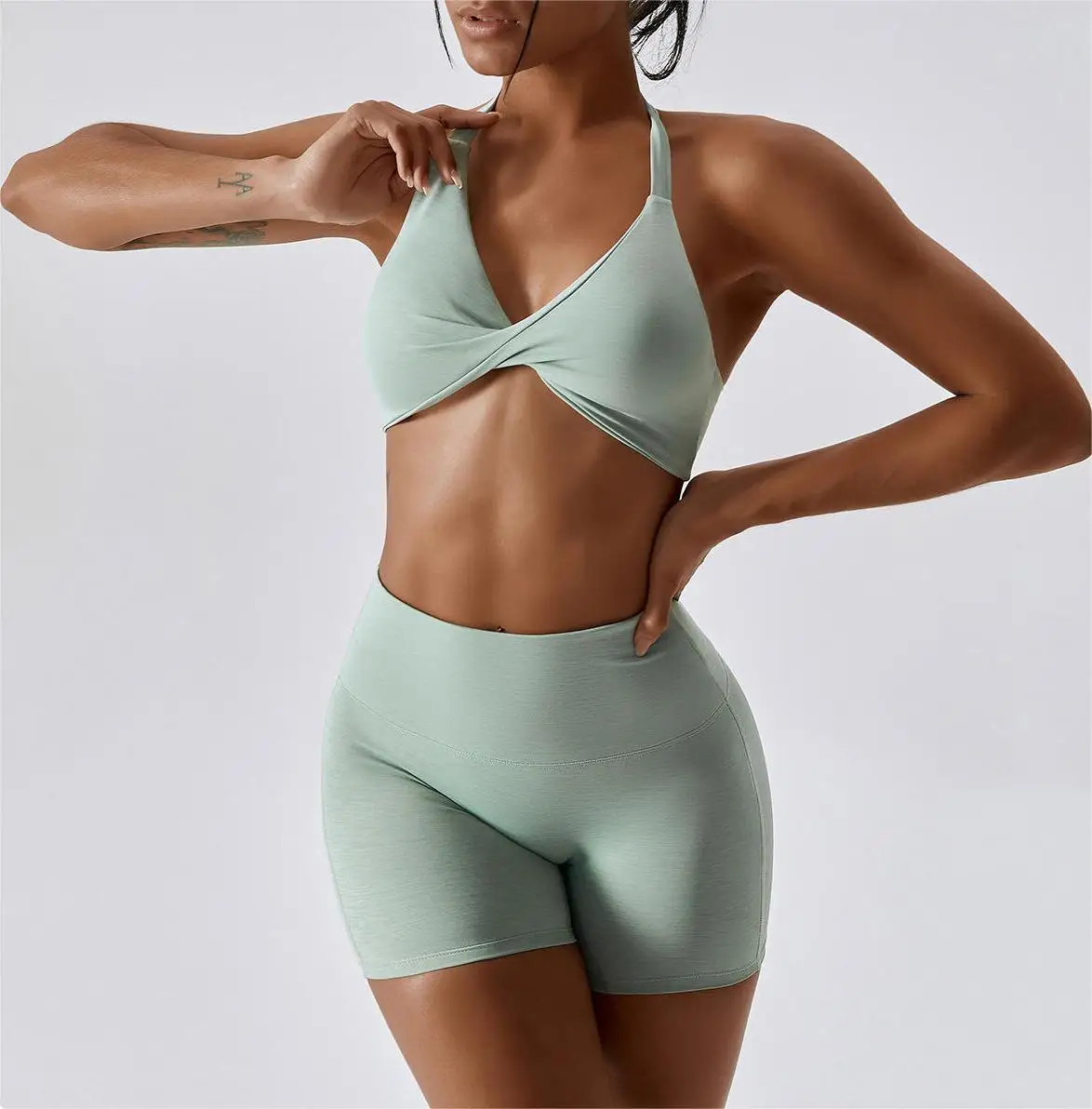 Custom logo High quality Spandex Nylon Gym Fitness Women Active Sports Bra Gym 2 piece set for women