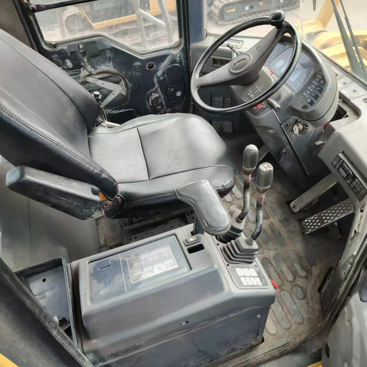 Komatsu WA600 изготовленный в 2020 Подержанный оригинальный погрузчик хорошее качество и низкая цена готовый к продаже