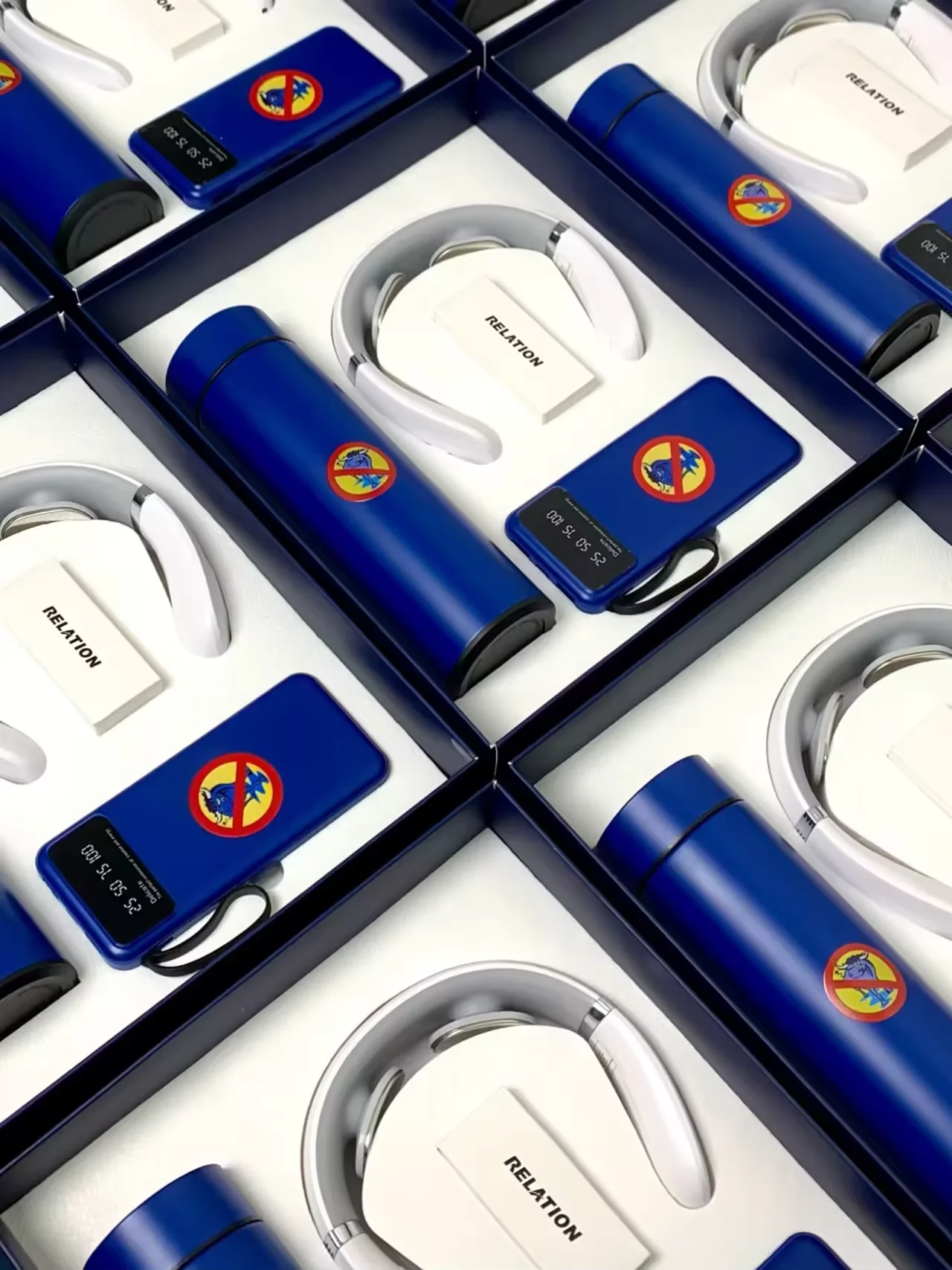 Приятная вакуумная фляжка power bank type-c для друзей и клиентов рекламный корпоративный подарок на свадьбу благодарственные подарки гостей