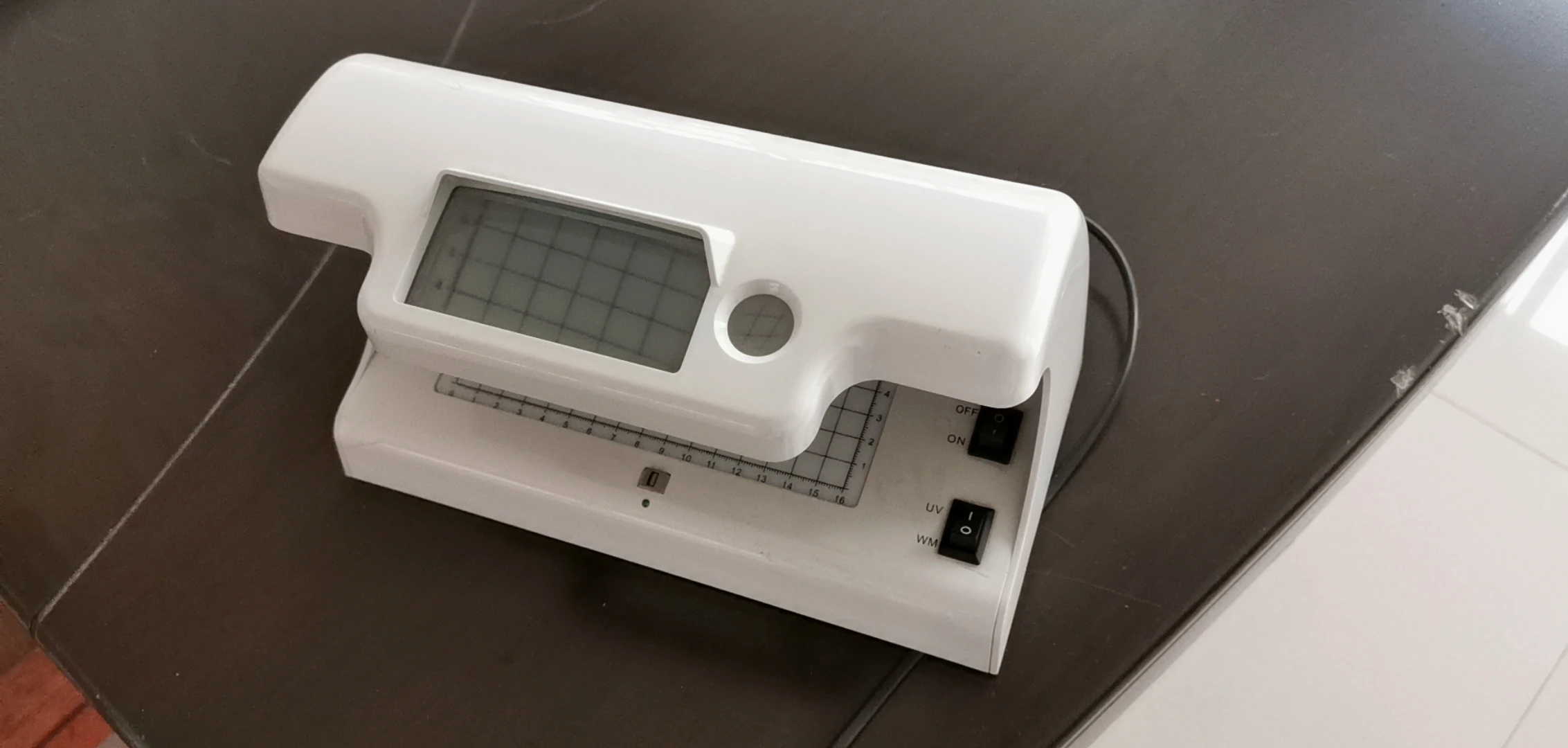 Desktop Professional UV MG Water Mark Magnifier Counterfeit Detection Banknote Currency Bill Money Detector DL-110MG