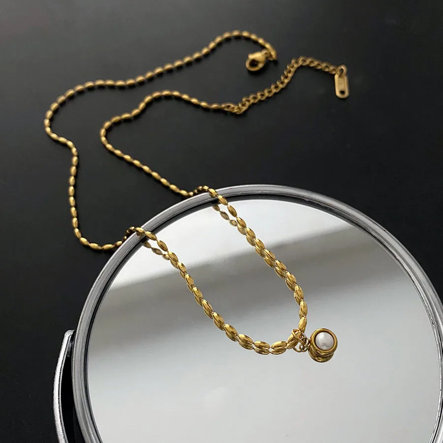 Wholesale Factory Price Gold Plated Beads Chain Pearl Necklace No Fade Stainless Steel Round Pearl Pendant Necklace