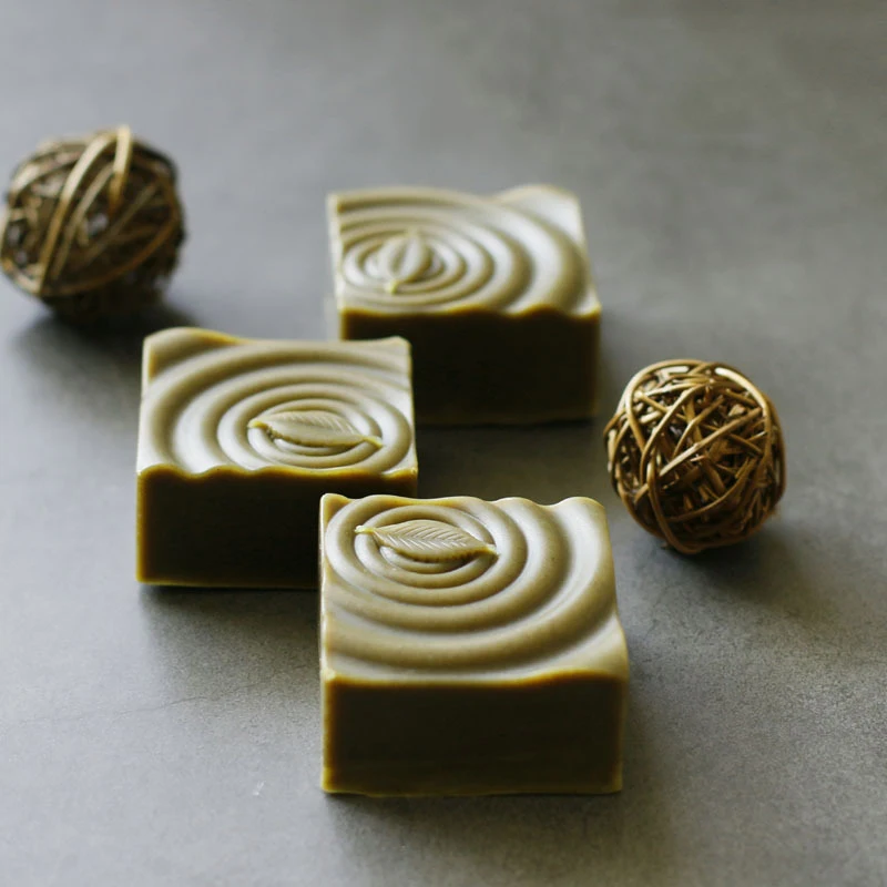 OEM Wholesale Private Label Skin whitening 24K Gold Flower Fruit Herbal Soap Amino Acid Soap