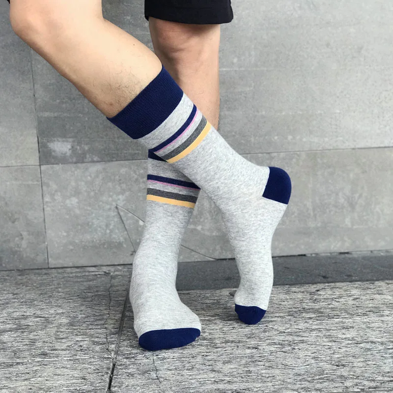 Cotton Custom Logo Design Different Knitting Position Stripe Color Bulk Mens Socks