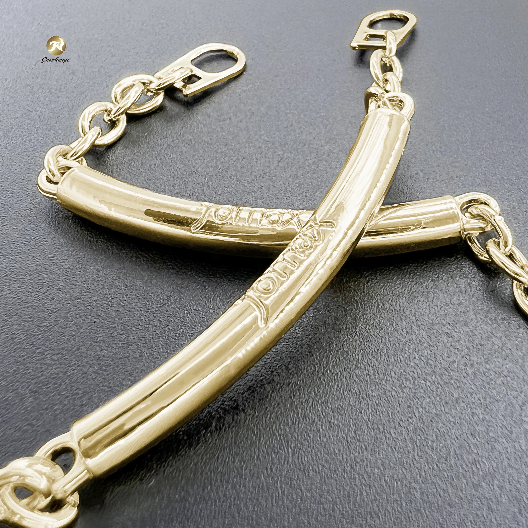 Wholesale Garment Accessories Custom Tag Label Metal Sewing  Coat Engraved Brand Tag Label For Clothing