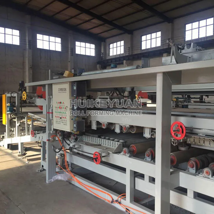 Rock Wool/Mineral Wool Insulation Sandwich Panel Roll Forming Machine/Production Line Prices