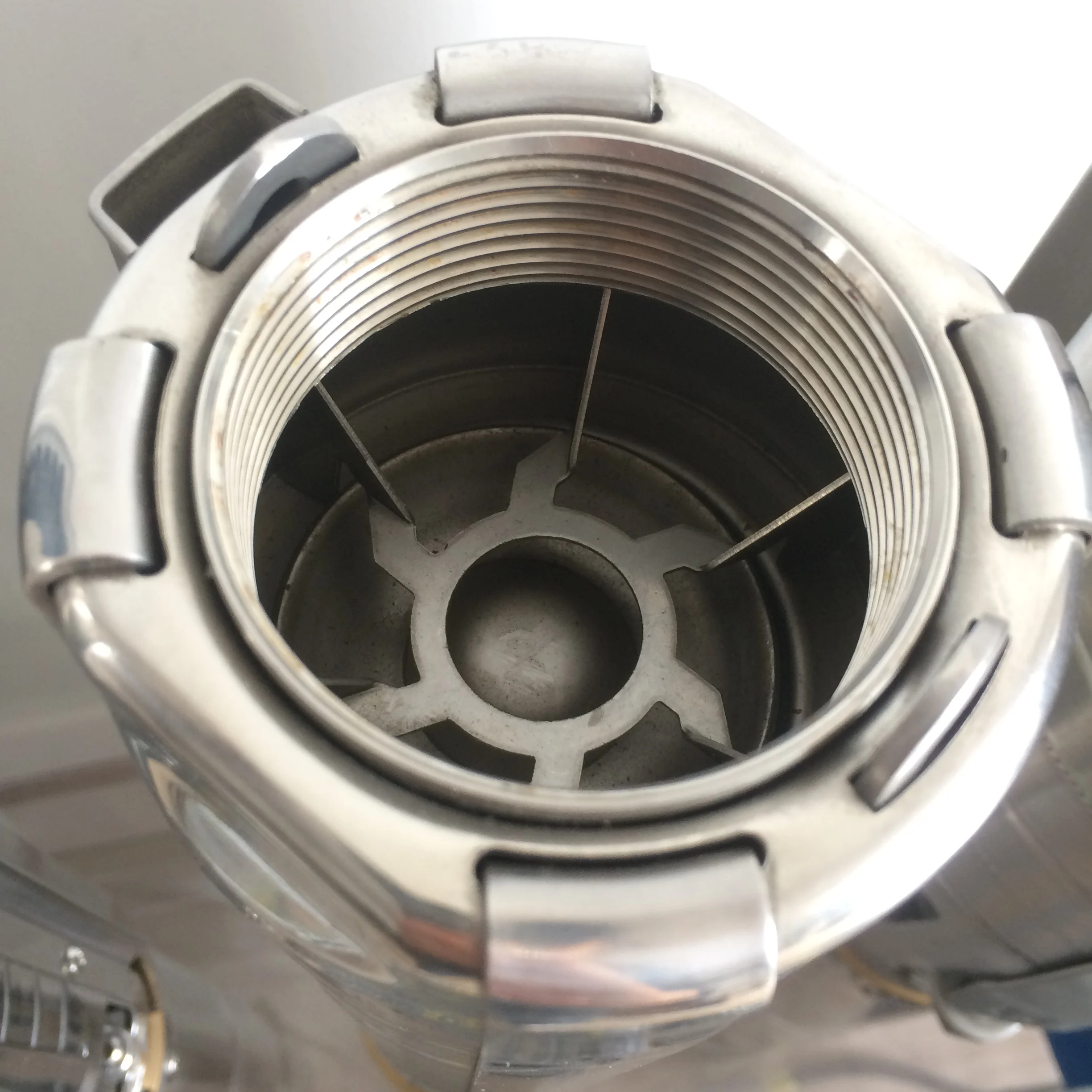  4SPC5/95-D72/1100 профессиональная система подачи воды для теплиц на солнечных